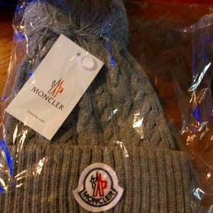 Moncler winter hat